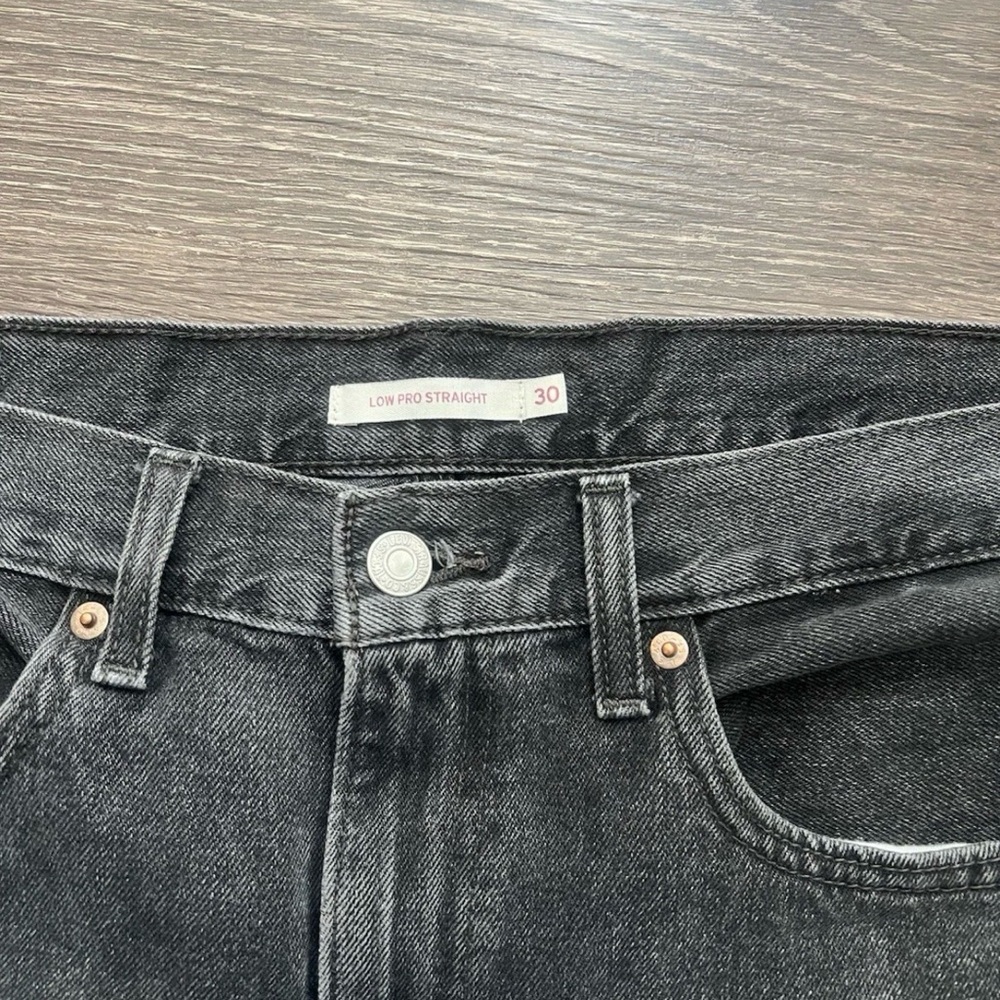 Levi's Low Pro Straight Leg Jeans Women's 30 Black Faded Jeans - Picture 4 of 14